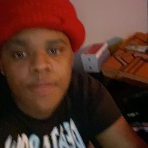 Meet your Posher, Tobaiz